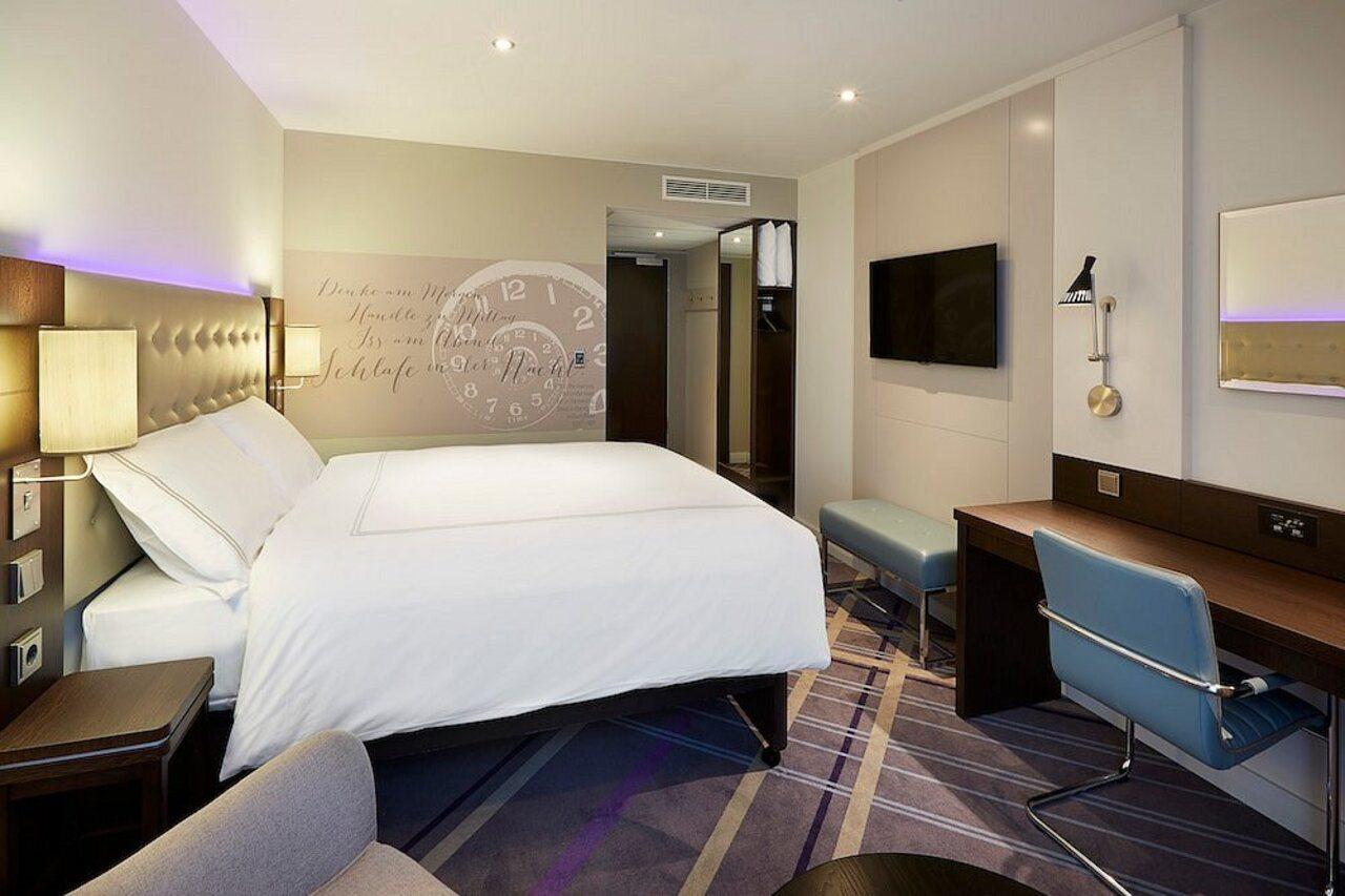 Holiday Inn Express Stuttgart Airport, An Ihg Hotel Ляйнфельден-Ехтердінген Екстер'єр фото