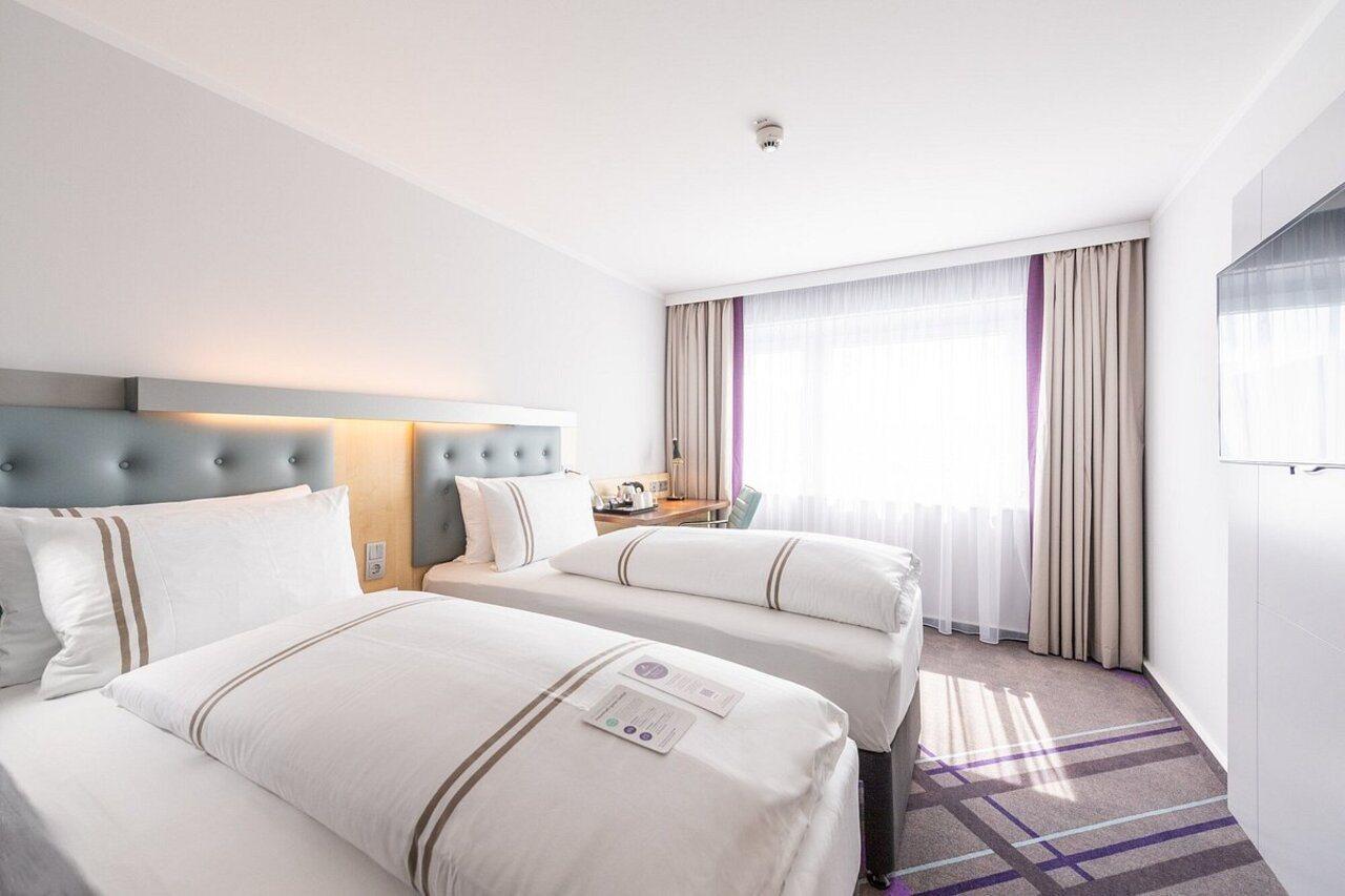 Holiday Inn Express Stuttgart Airport, An Ihg Hotel Ляйнфельден-Ехтердінген Екстер'єр фото