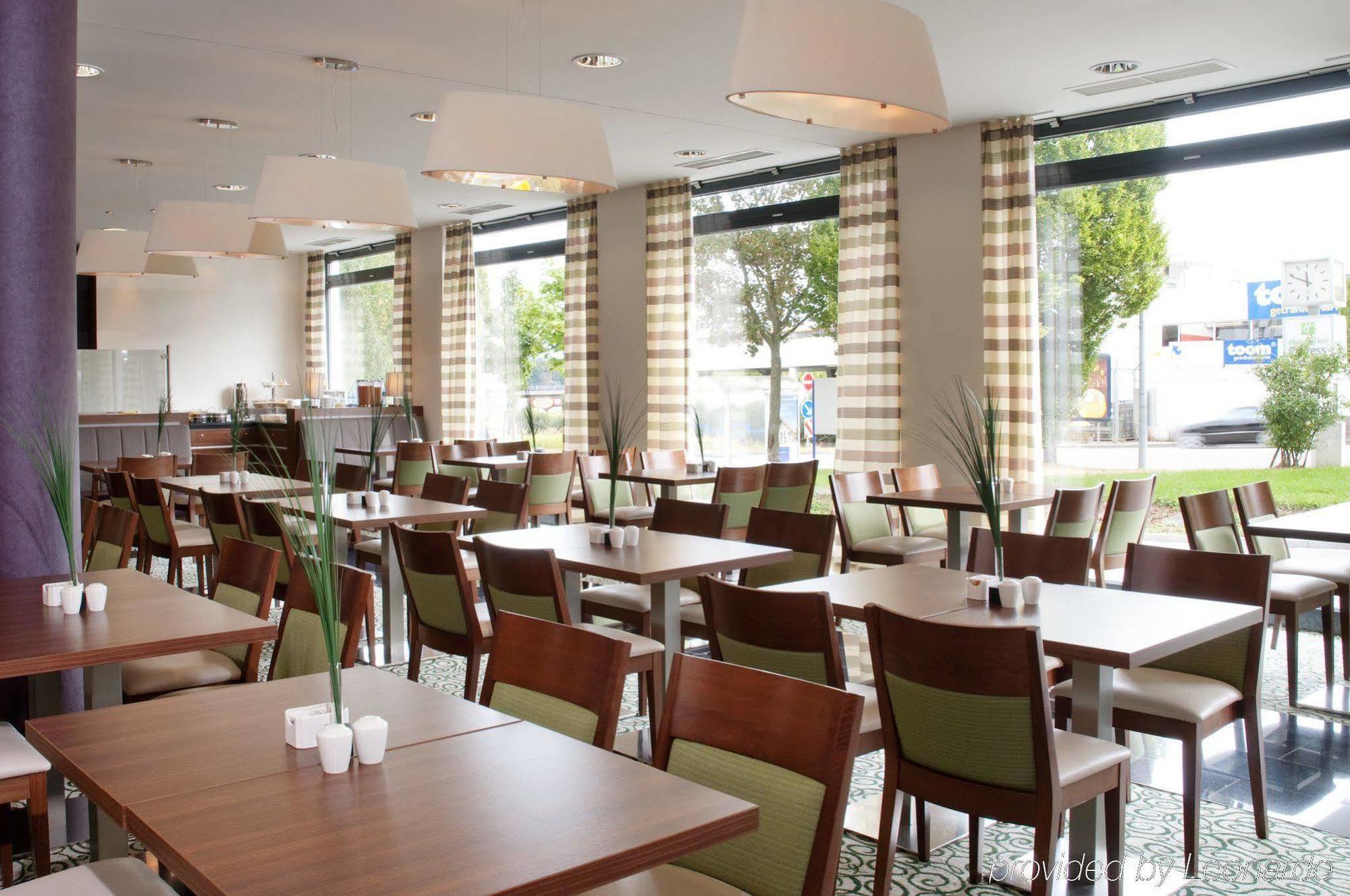 Holiday Inn Express Stuttgart Airport, An Ihg Hotel Ляйнфельден-Ехтердінген Екстер'єр фото