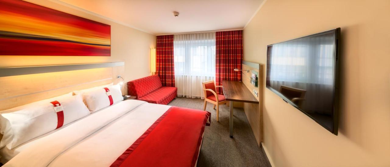 Holiday Inn Express Stuttgart Airport, An Ihg Hotel Ляйнфельден-Ехтердінген Екстер'єр фото