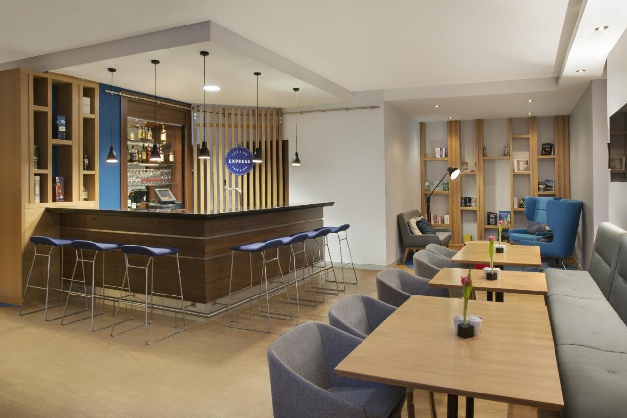 Holiday Inn Express Stuttgart Airport, An Ihg Hotel Ляйнфельден-Ехтердінген Екстер'єр фото