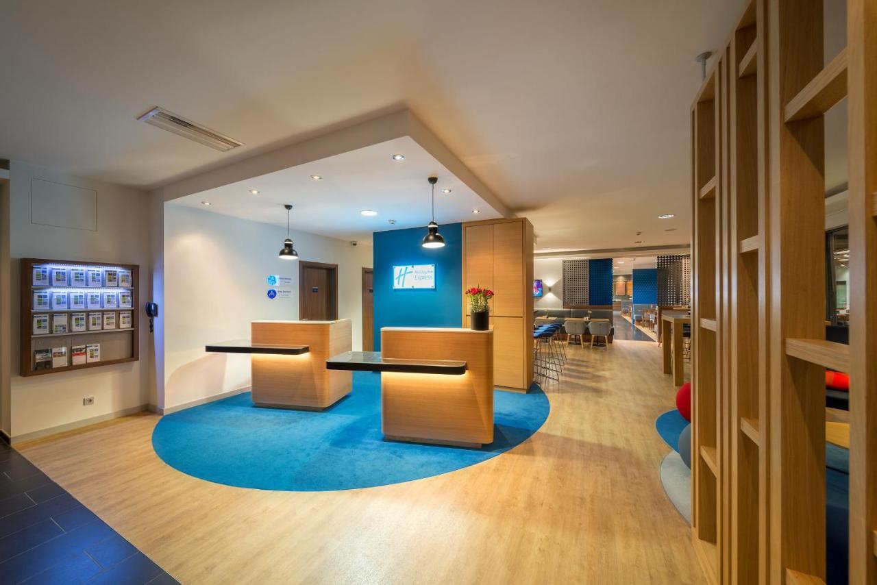 Holiday Inn Express Stuttgart Airport, An Ihg Hotel Ляйнфельден-Ехтердінген Екстер'єр фото