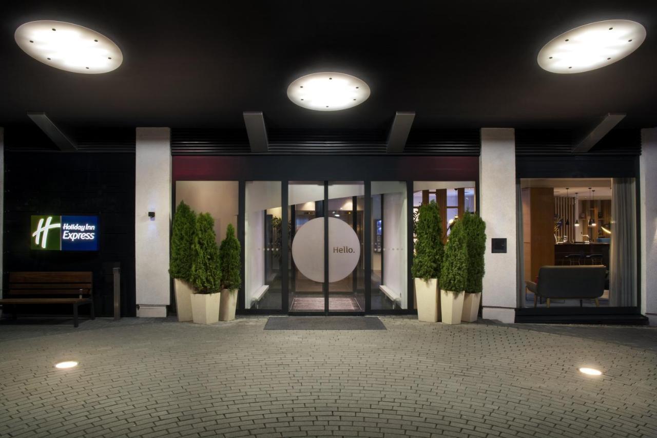Holiday Inn Express Stuttgart Airport, An Ihg Hotel Ляйнфельден-Ехтердінген Екстер'єр фото